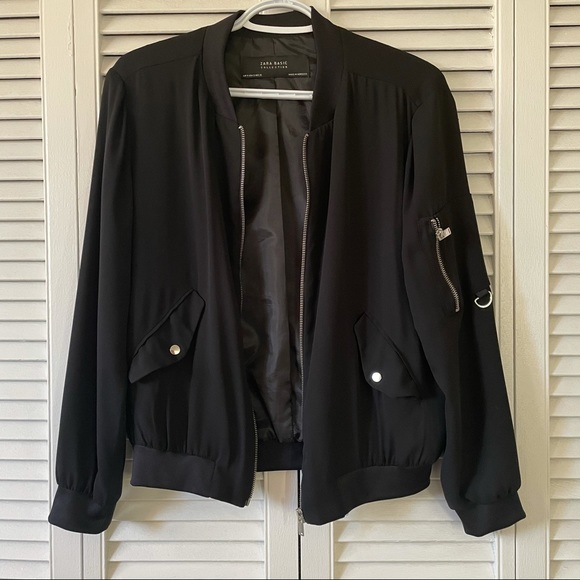 Zara Basic Bomber Jacket. - Picture 1 of 6